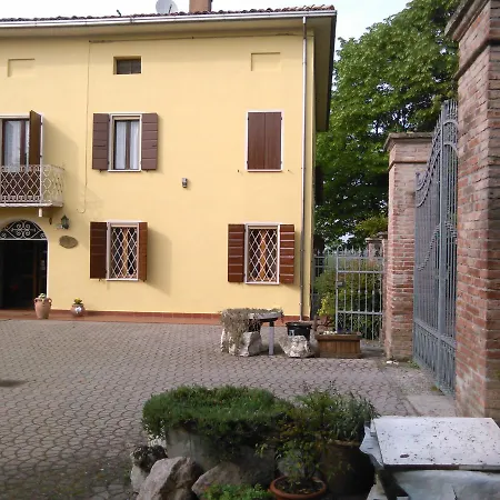 Beb Reboglio Bed and Breakfast Rolo