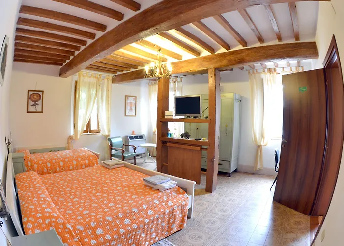 לינה וארוחת בוקר Beb Reboglio 4*